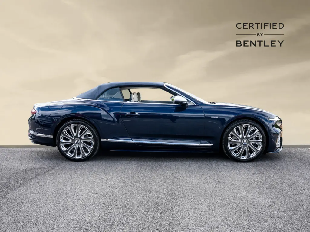 Image for 2025 Continental GT Convertible Mulliner V8 Hybrid at position 5