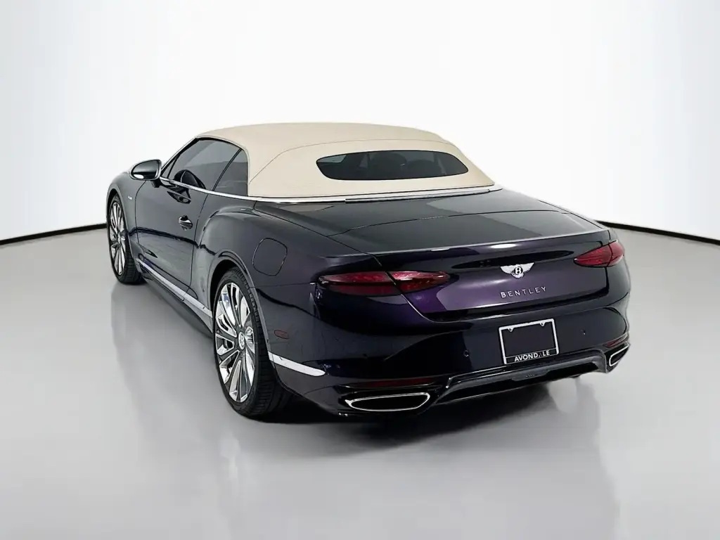 Image for 2025 Continental GT Convertible Mulliner V8 Hybrid at position 3
