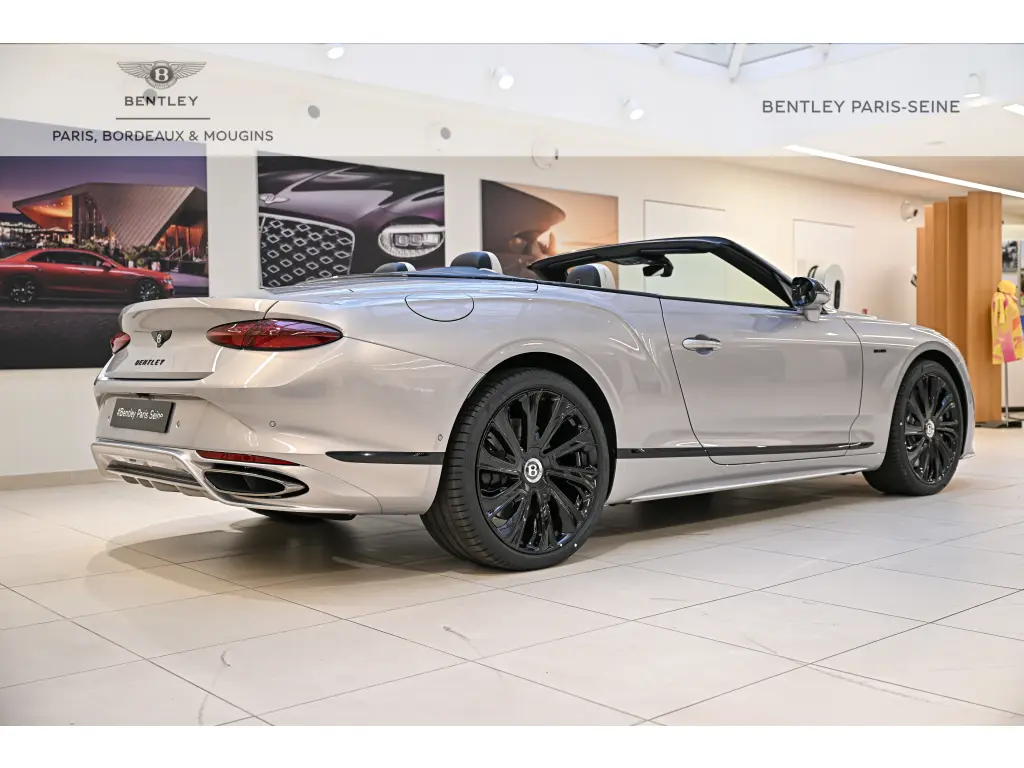 Image for 2026 Continental GT Convertible Mulliner V8 Hybrid at position 3