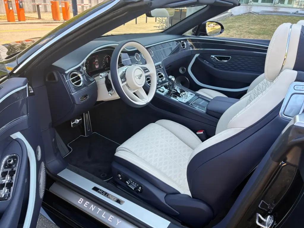 Image for 2026 Continental GT Convertible Mulliner V8 Hybrid at position 2