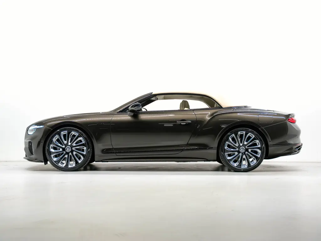 Image for 2026 Continental GT Convertible Mulliner V8 Hybrid at position 5