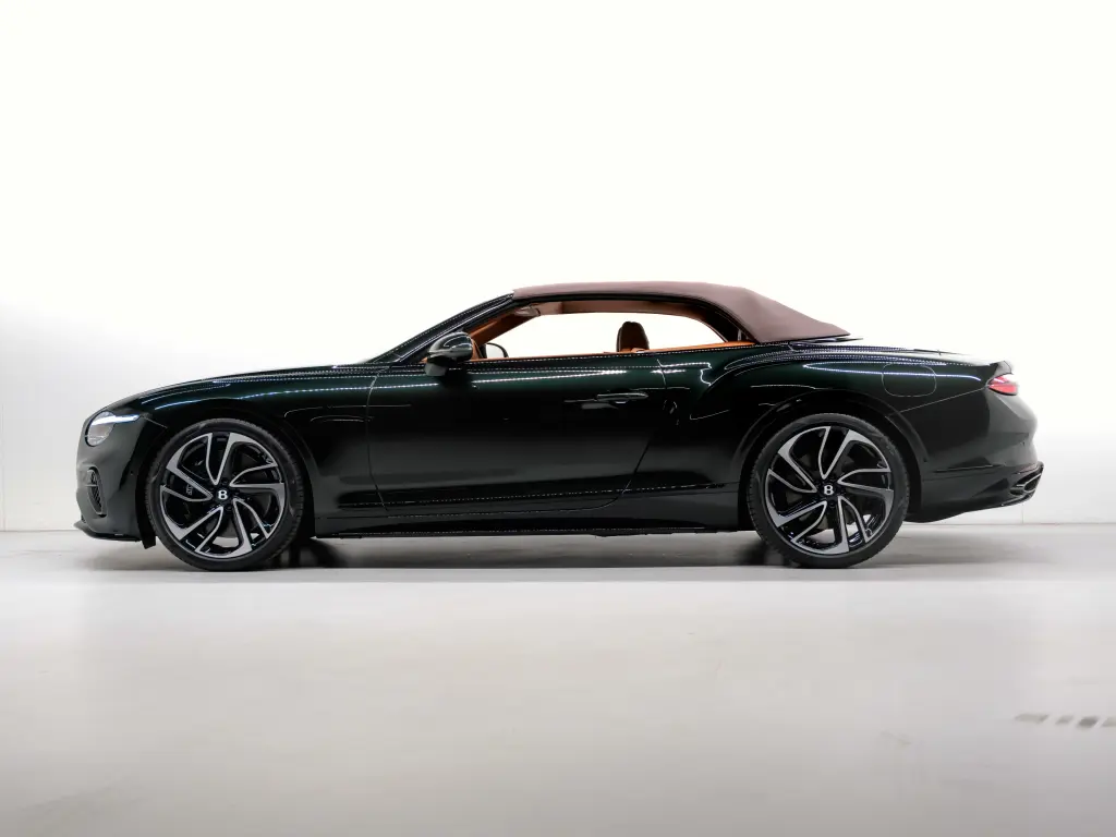 Image for 2026 Continental GT Convertible S V8 Hybrid at position 5