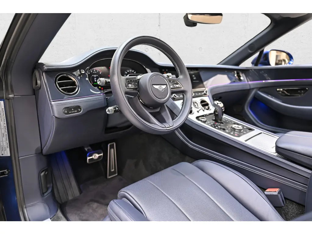 Image for 2026 Continental GT Convertible S V8 Hybrid at position 4