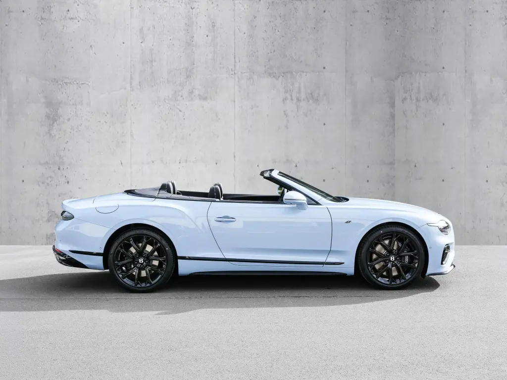 Image for 2026 Continental GT Convertible S V8 Hybrid at position 5