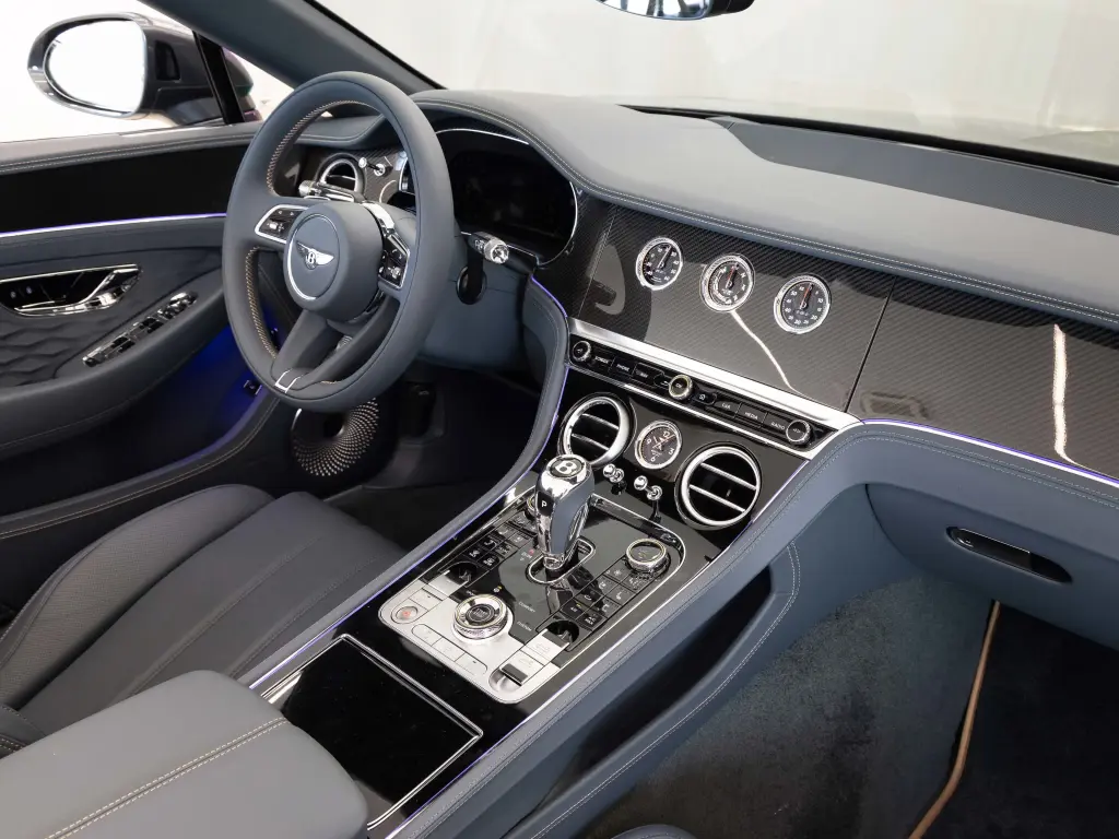 Image for 2026 Continental GT Convertible S V8 Hybrid at position 2