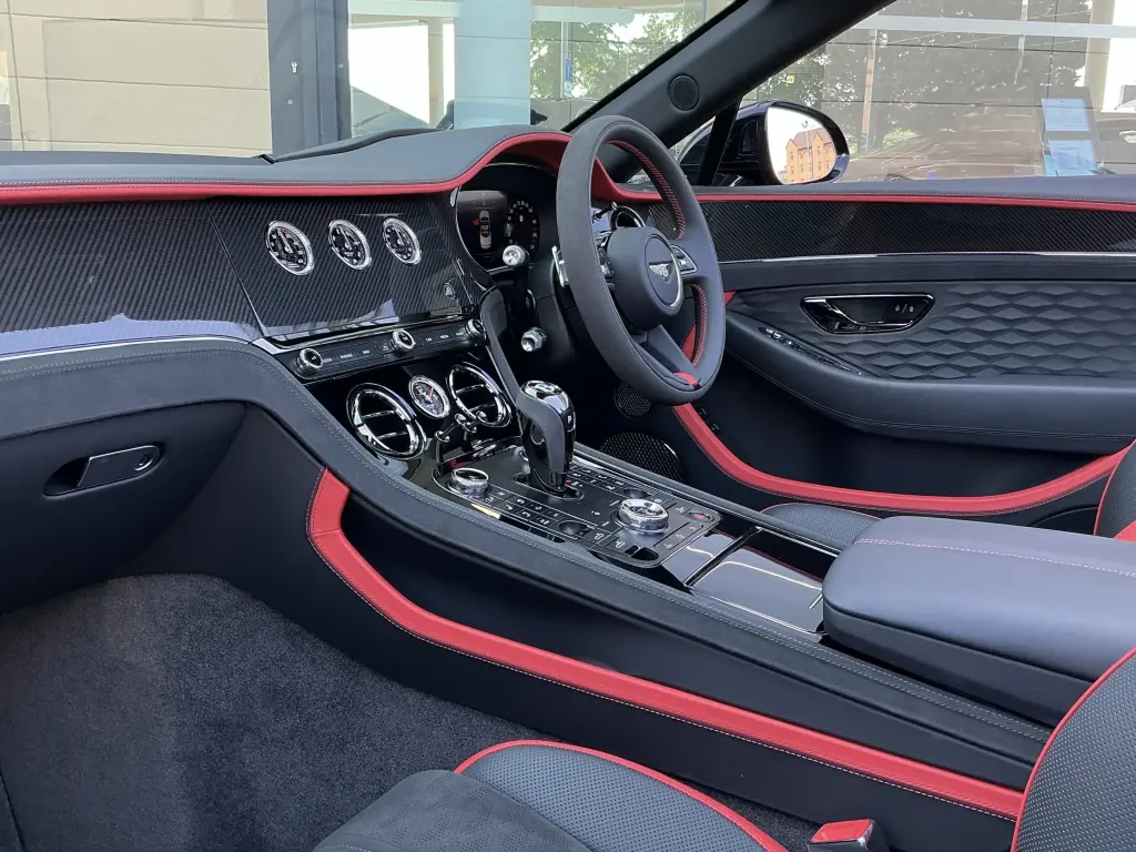 Image for 2025 Continental GT Convertible Speed First Edition V8 Hybrid at position 2