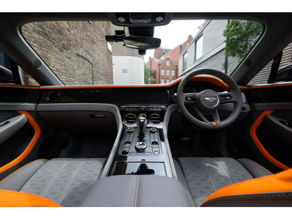 Image for 2025 Continental GT Convertible Speed First Edition V8 Hybrid at position 4