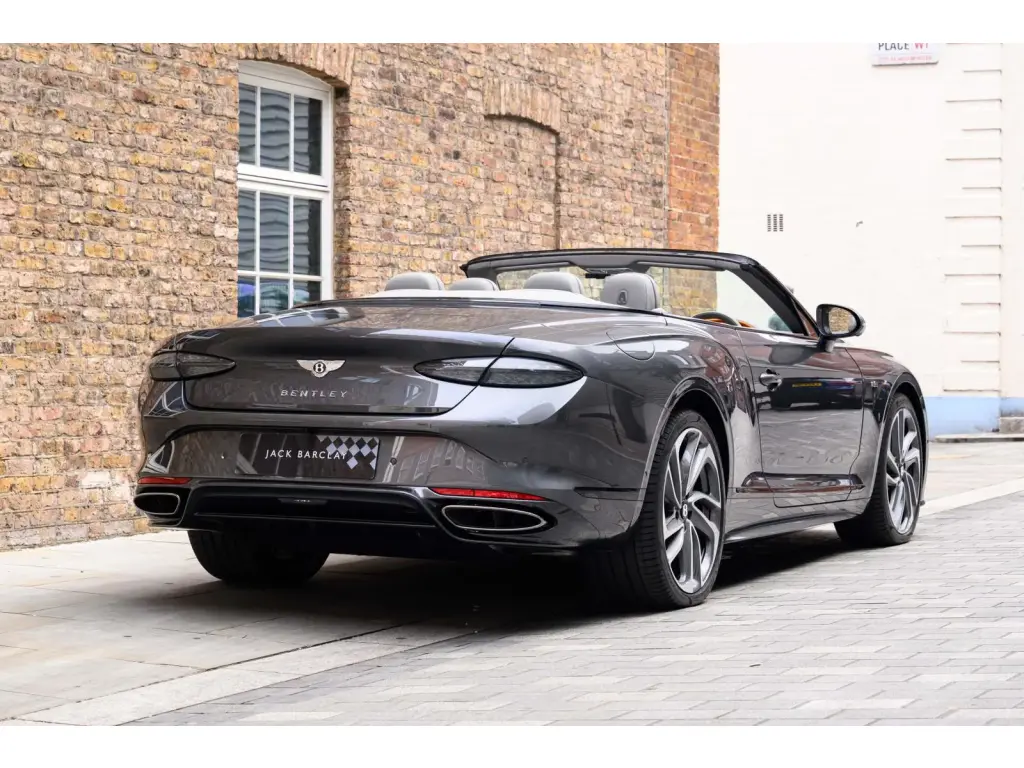 Image for 2025 Continental GT Convertible Speed First Edition V8 Hybrid at position 3