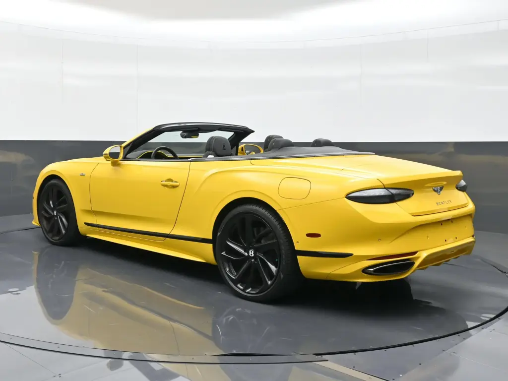 Image for 2025 Continental GT Convertible Speed First Edition V8 Hybrid at position 3