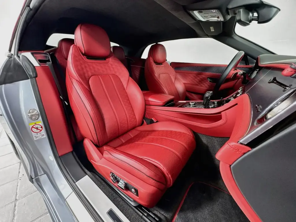 Image for 2025 Continental GT Convertible Speed V8 Hybrid at position 2