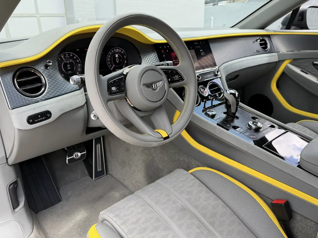 Image for 2025 Continental GT Convertible Speed V8 Hybrid at position 2