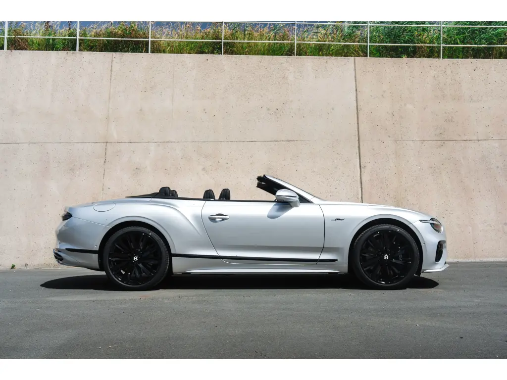 Image for 2026 Continental GT Convertible Speed V8 Hybrid at position 5