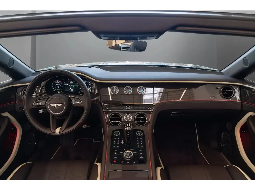 Image for 2026 Continental GT Convertible Speed V8 Hybrid at position 4