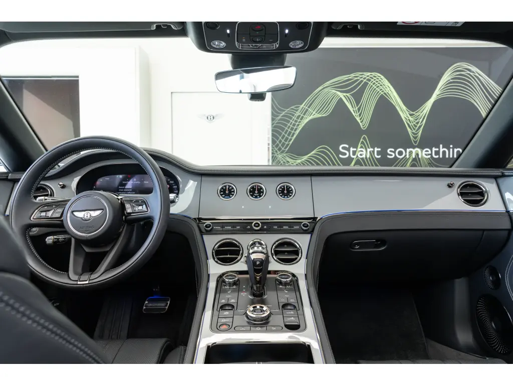 Image for 2026 Continental GT Convertible V8 Hybrid at position 4