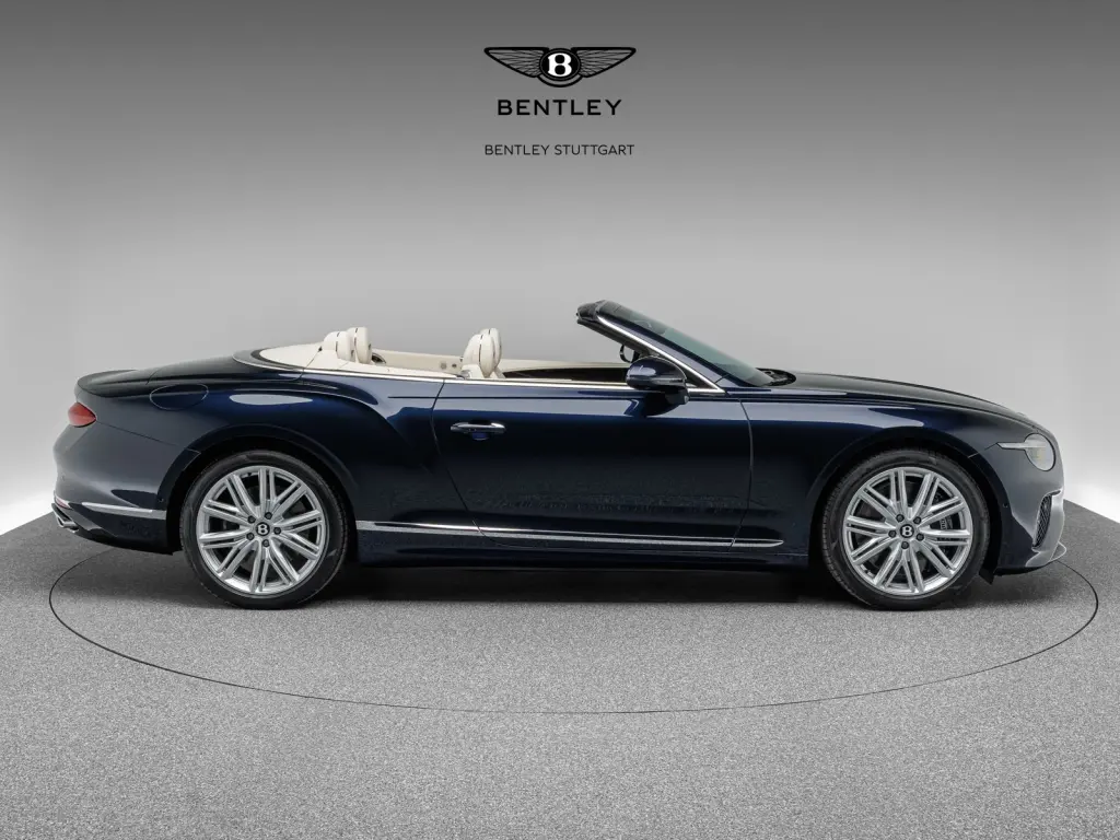 Image for 2026 Continental GT Convertible V8 Hybrid at position 5