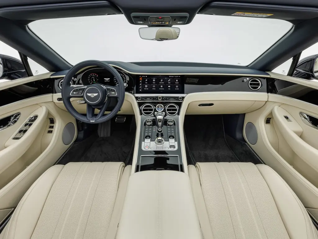Image for 2026 Continental GT Convertible V8 Hybrid at position 4