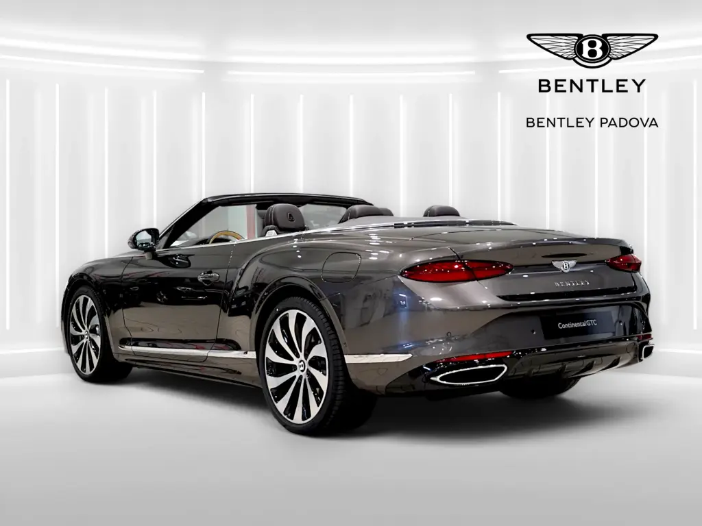 Image for 2026 Continental GT Convertible V8 Hybrid at position 3