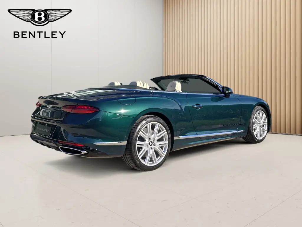Image for 2026 Continental GT Convertible V8 Hybrid at position 3