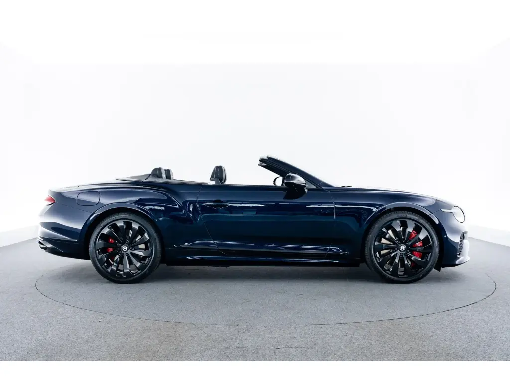 Image for 2026 Continental GT Convertible V8 Hybrid at position 5
