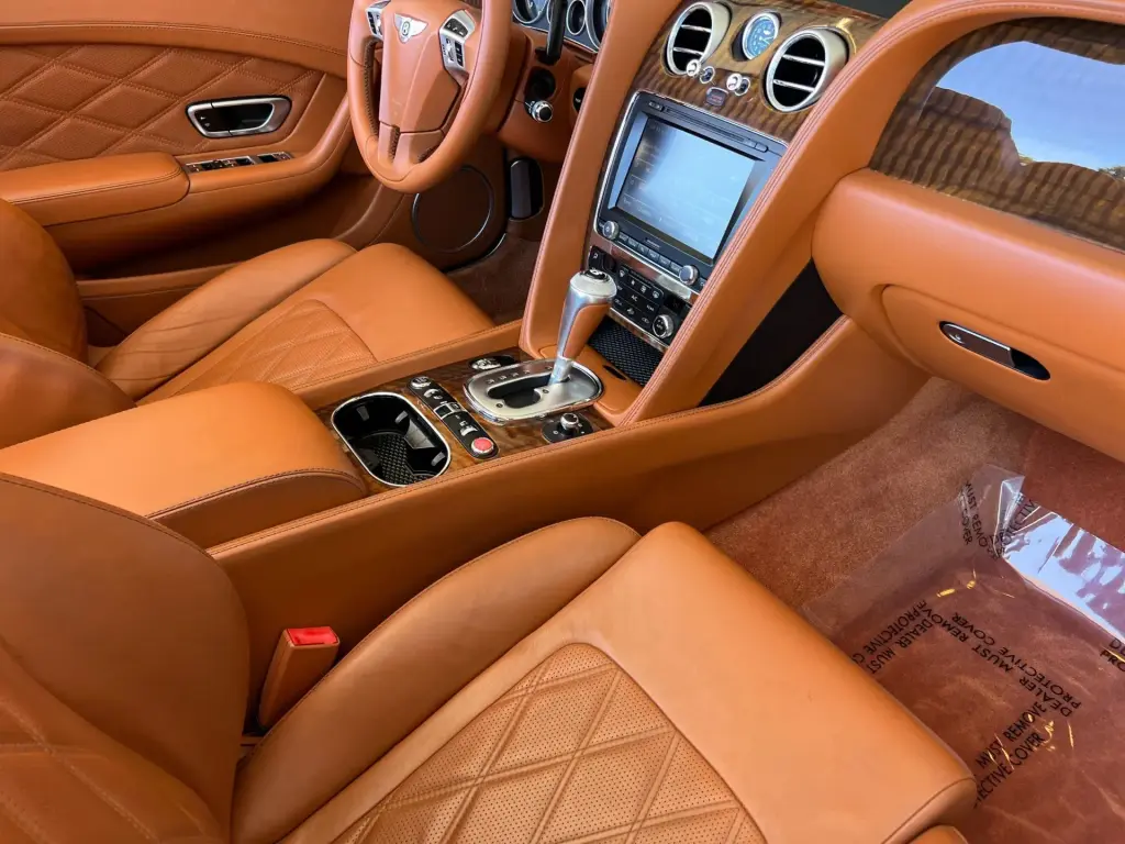 Image for 2013 Continental GT Convertible V8 at position 2