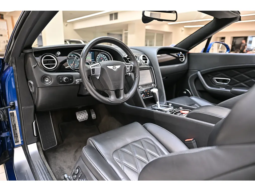 Image for 2015 Continental GT Convertible V8 at position 4