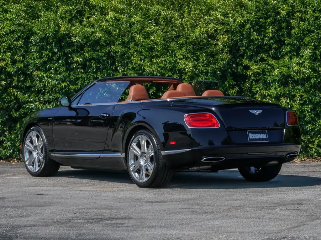 Image for 2014 Continental GT Convertible W12 at position 3