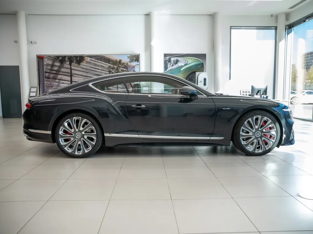Image for 2026 Continental GT Mulliner V8 Hybrid at position 5