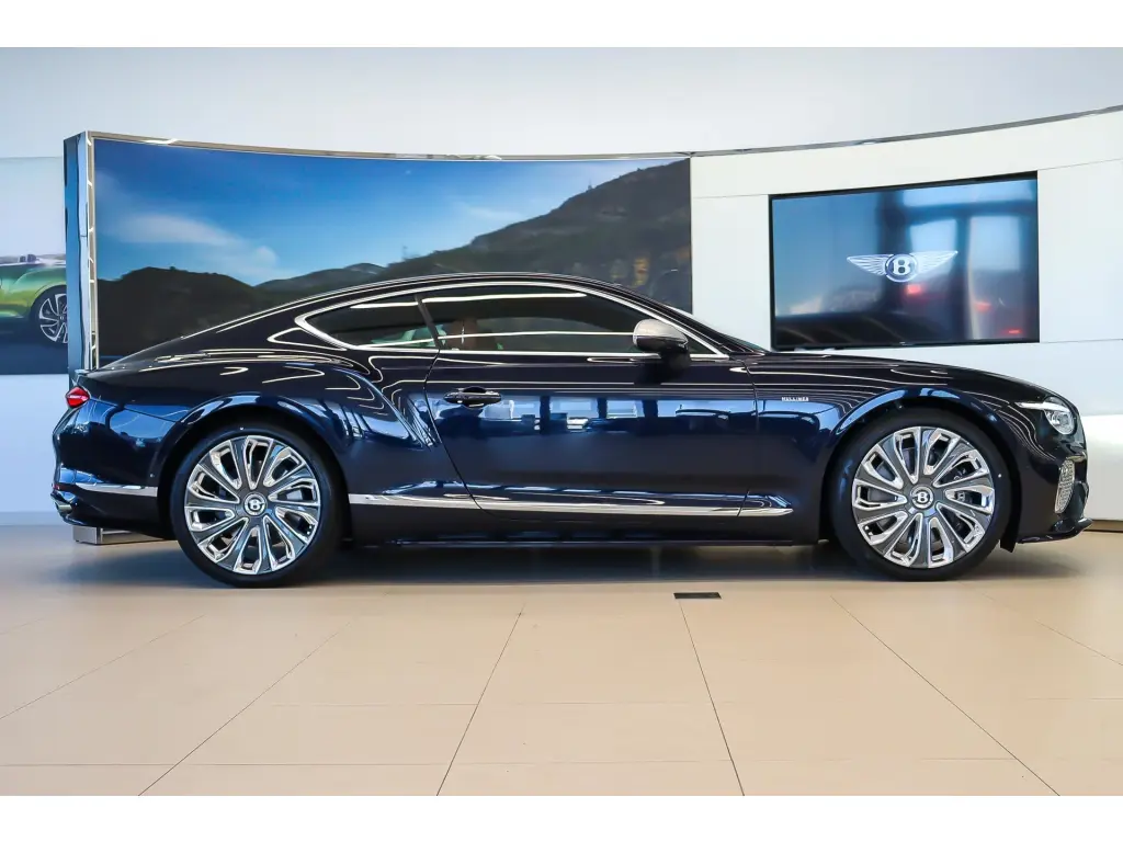 Image for 2026 Continental GT Mulliner V8 Hybrid at position 5