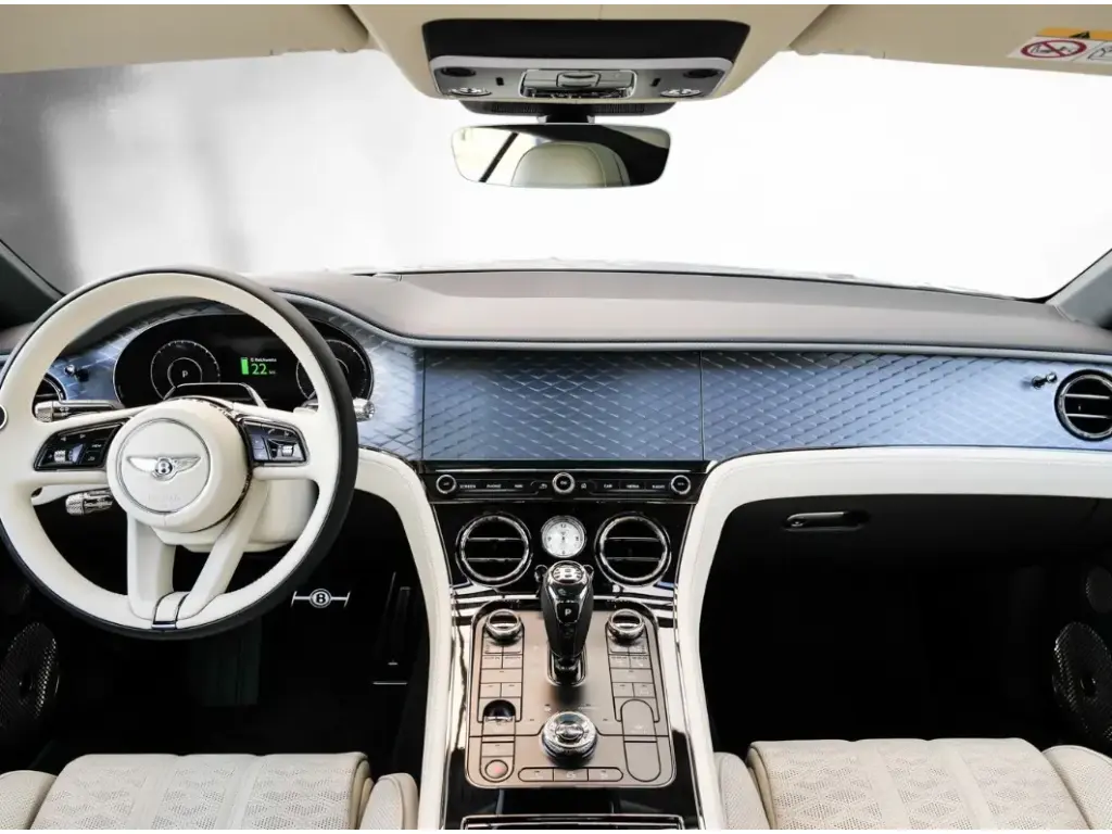 Image for 2026 Continental GT Mulliner V8 Hybrid at position 4