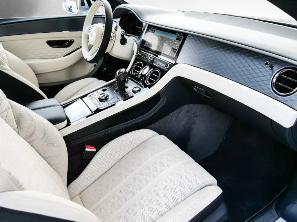 Image for 2026 Continental GT Mulliner V8 Hybrid at position 2