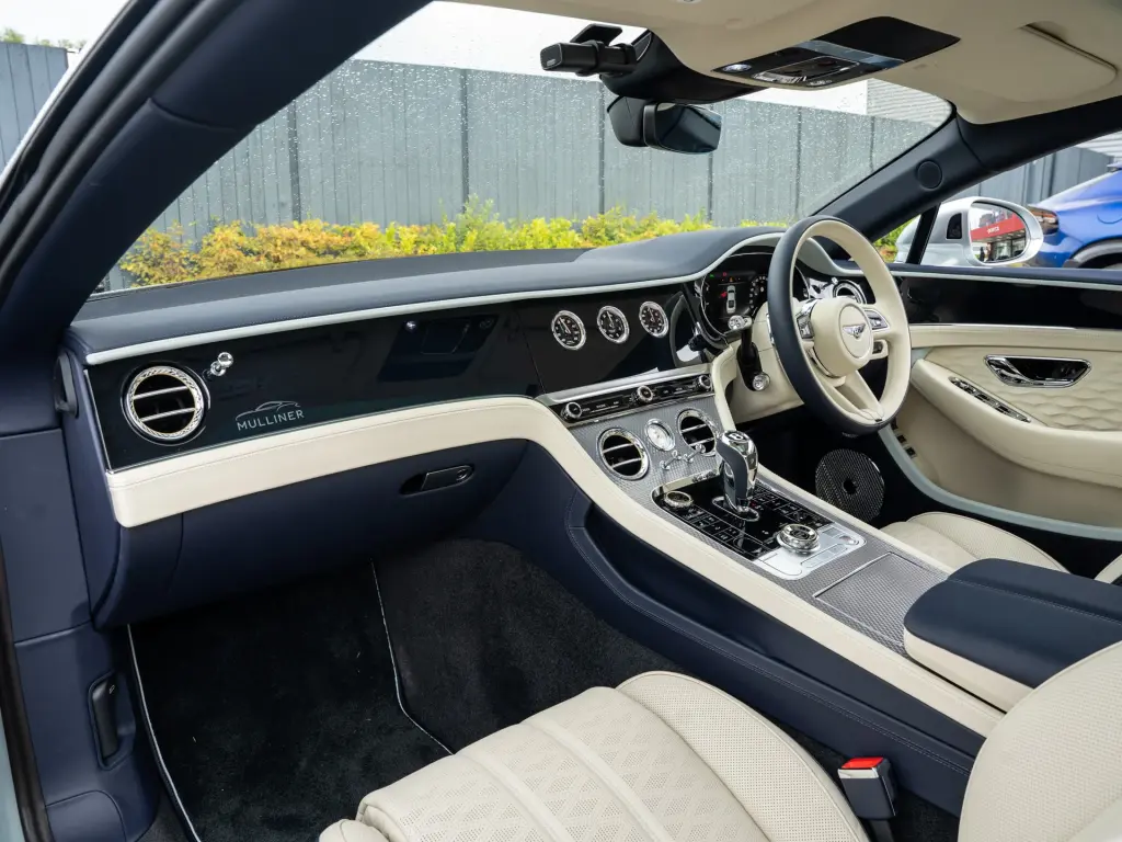 Image for 2026 Continental GT Mulliner V8 Hybrid at position 2