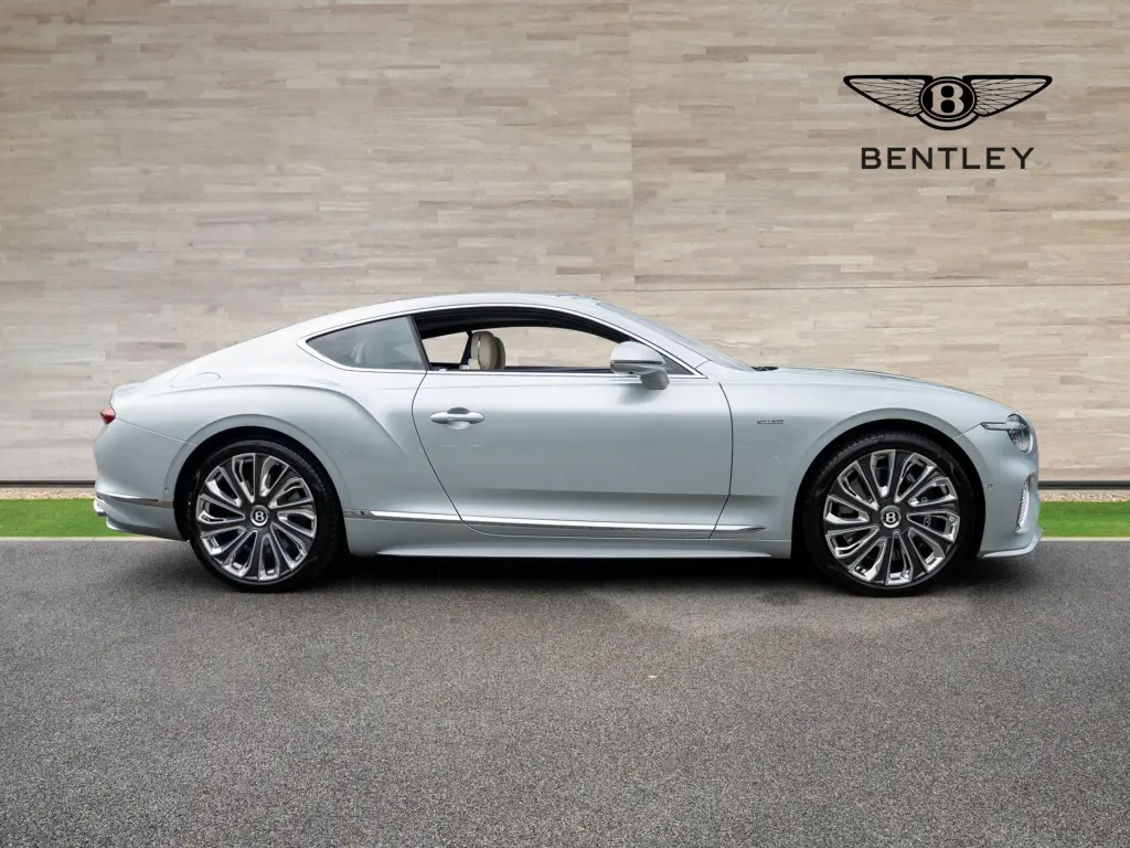 Image for 2026 Continental GT Mulliner V8 Hybrid at position 5