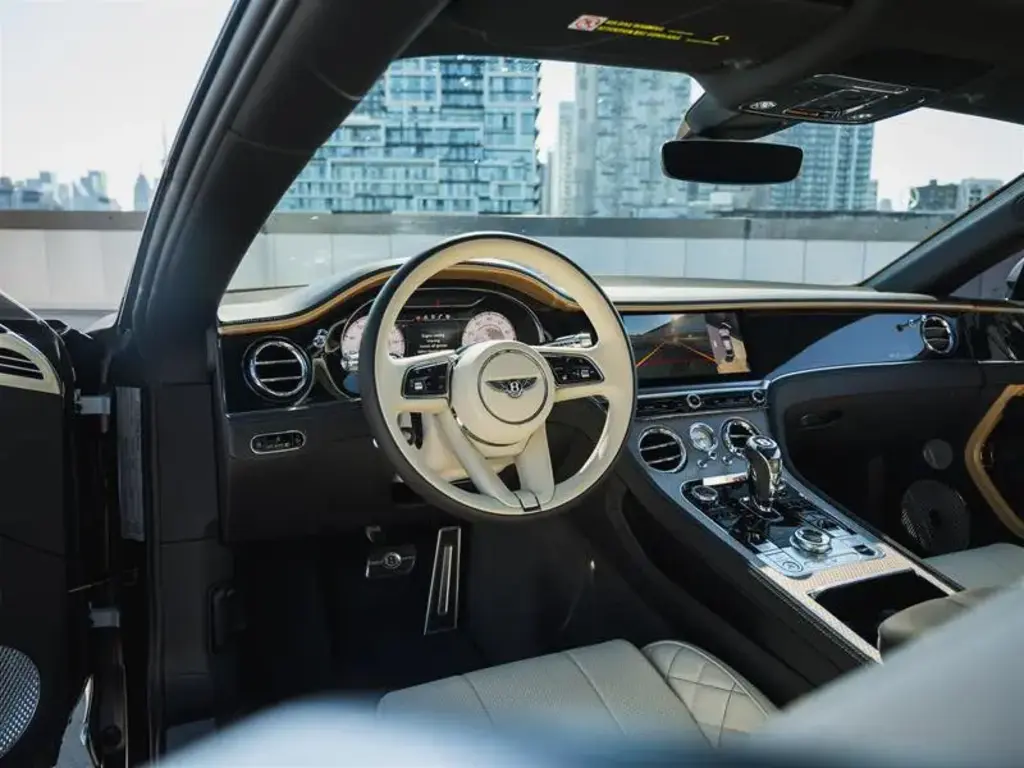 Image for 2022 Continental GT Mulliner V8 at position 4