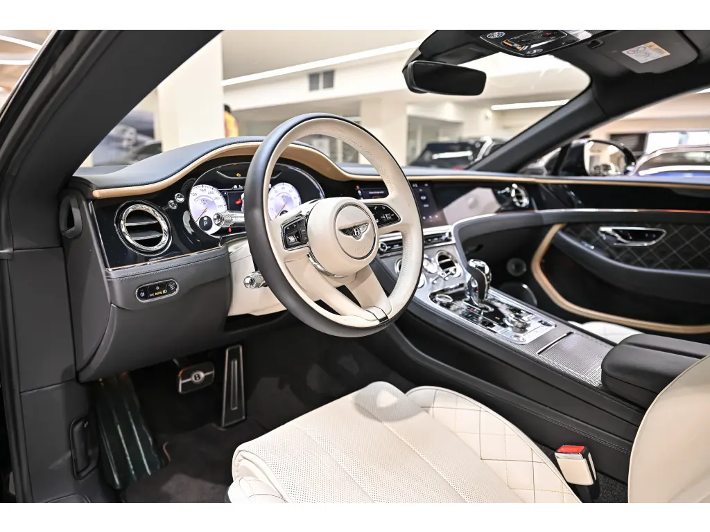 Image for 2023 Continental GT Mulliner V8 at position 2