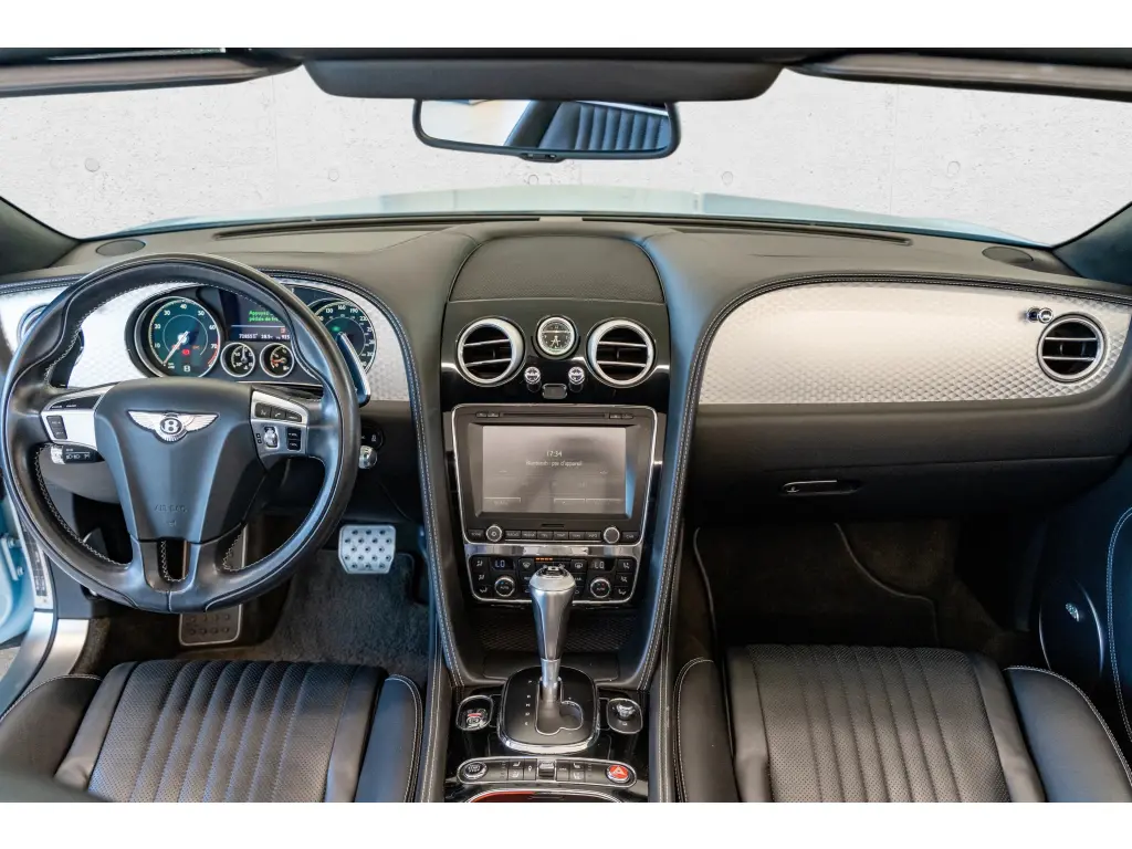 Image for 2016 Continental GT S Convertible V8 at position 4