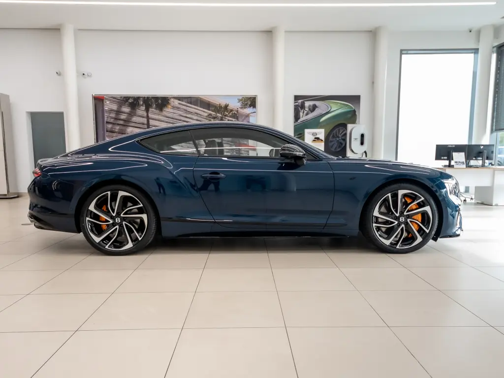 Image for 2026 Continental GT S V8 Hybrid at position 5