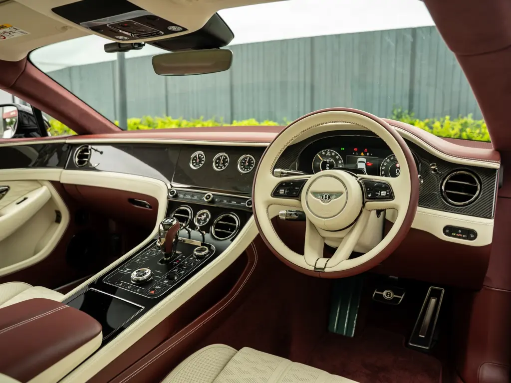 Image for 2026 Continental GT S V8 Hybrid at position 4