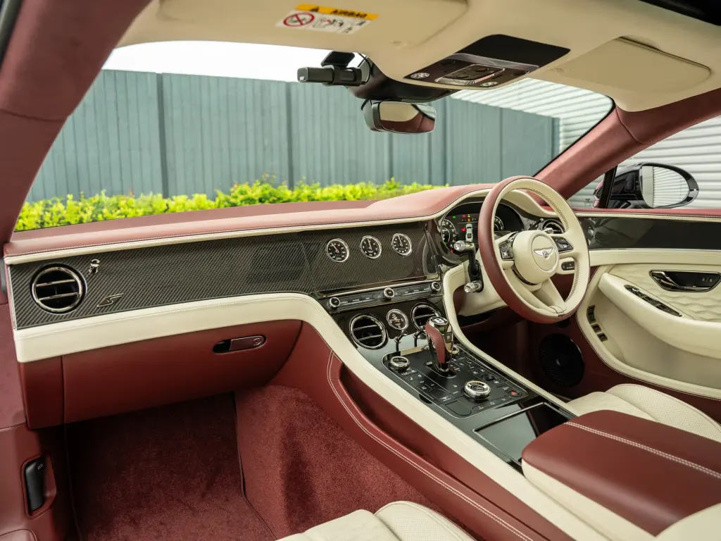 Image for 2026 Continental GT S V8 Hybrid at position 2