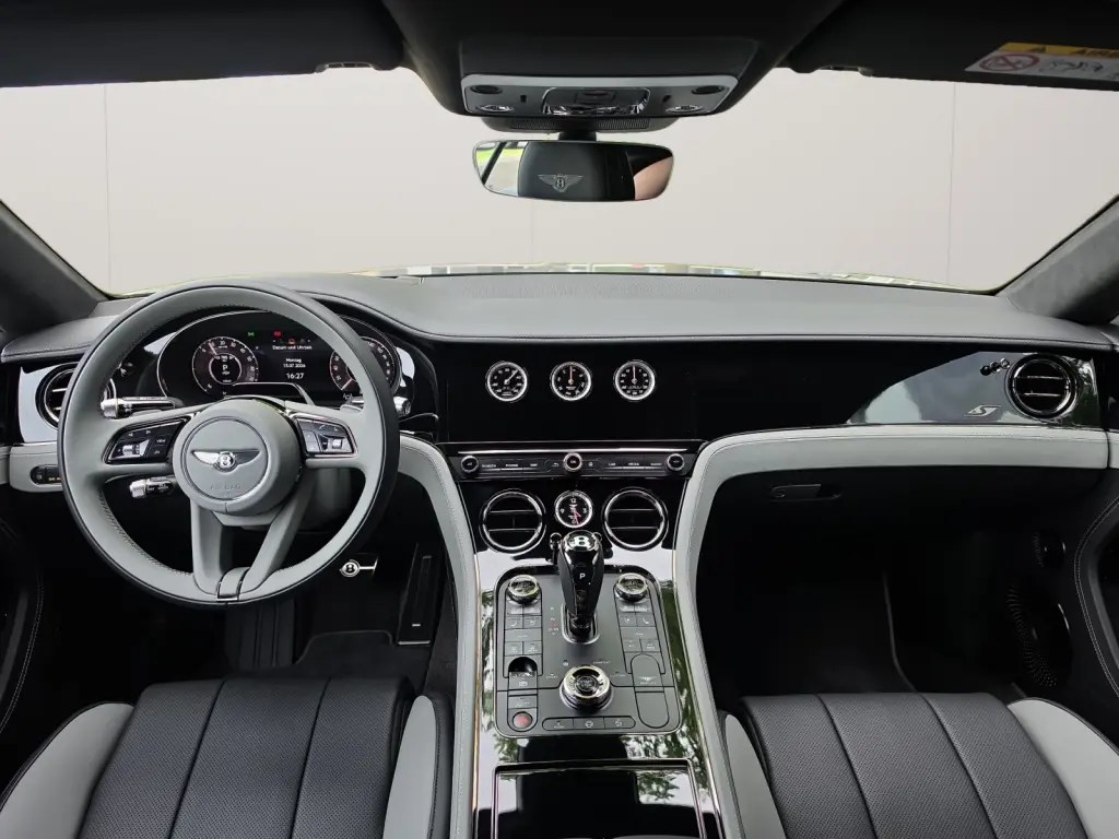 Image for 2026 Continental GT S V8 Hybrid at position 4
