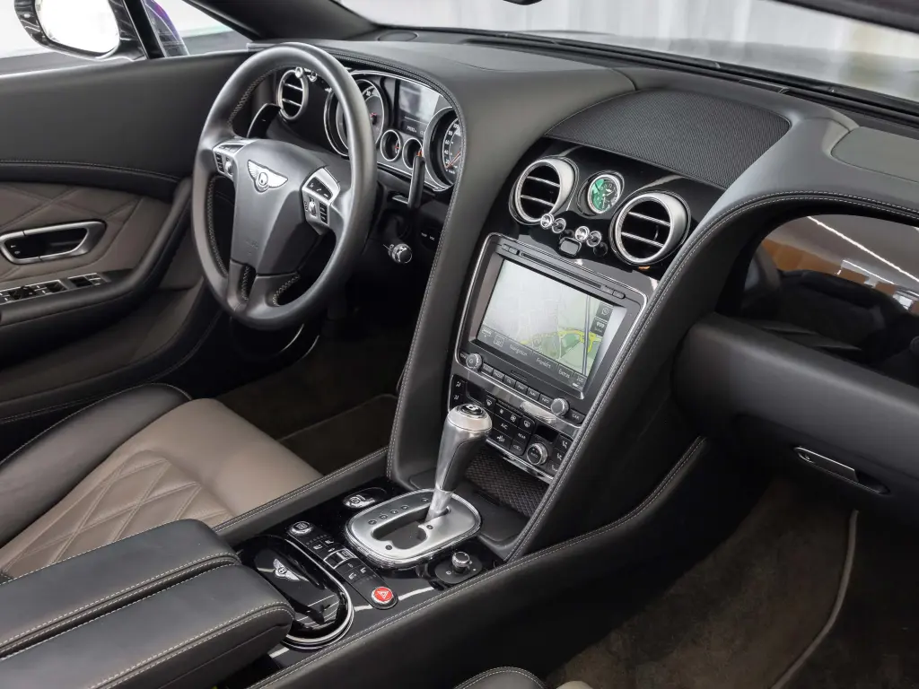 2015 Continental GT Speed Convertible W12 vehicle image