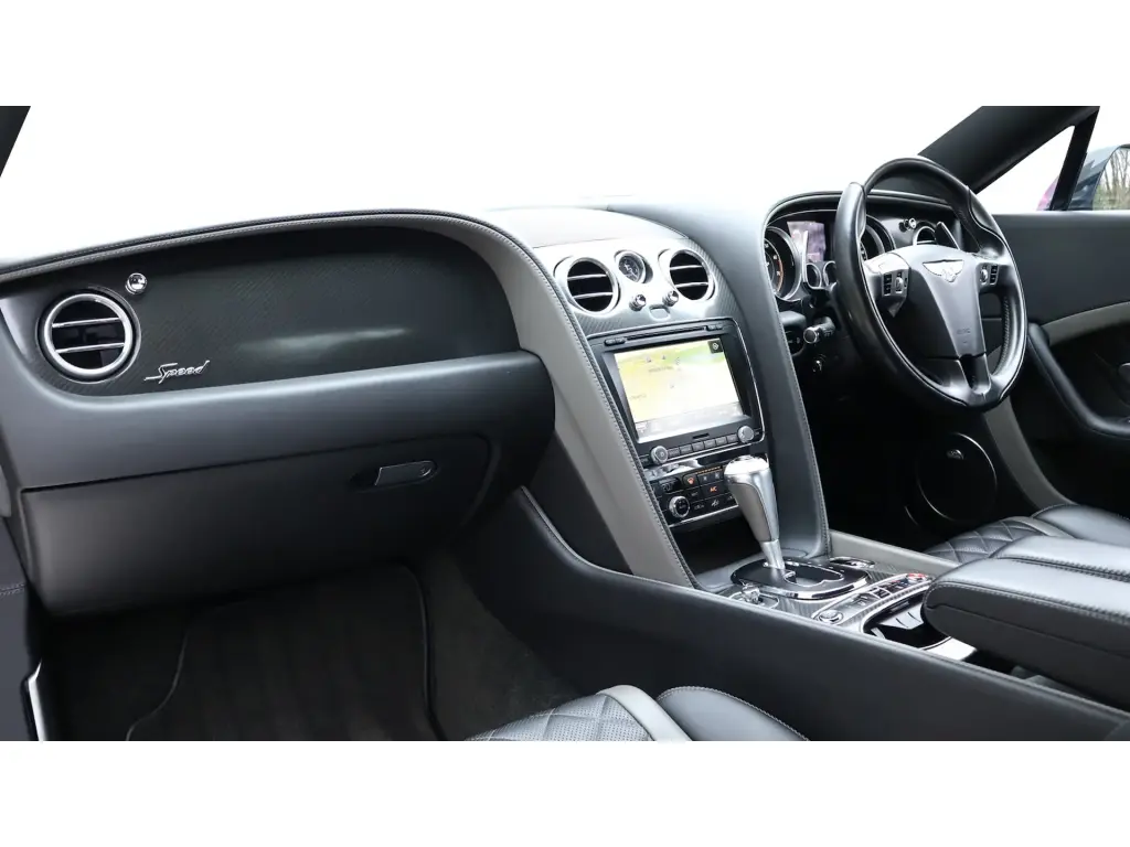 Image for 2016 Continental GT Speed Convertible W12 Black Edition at position 2