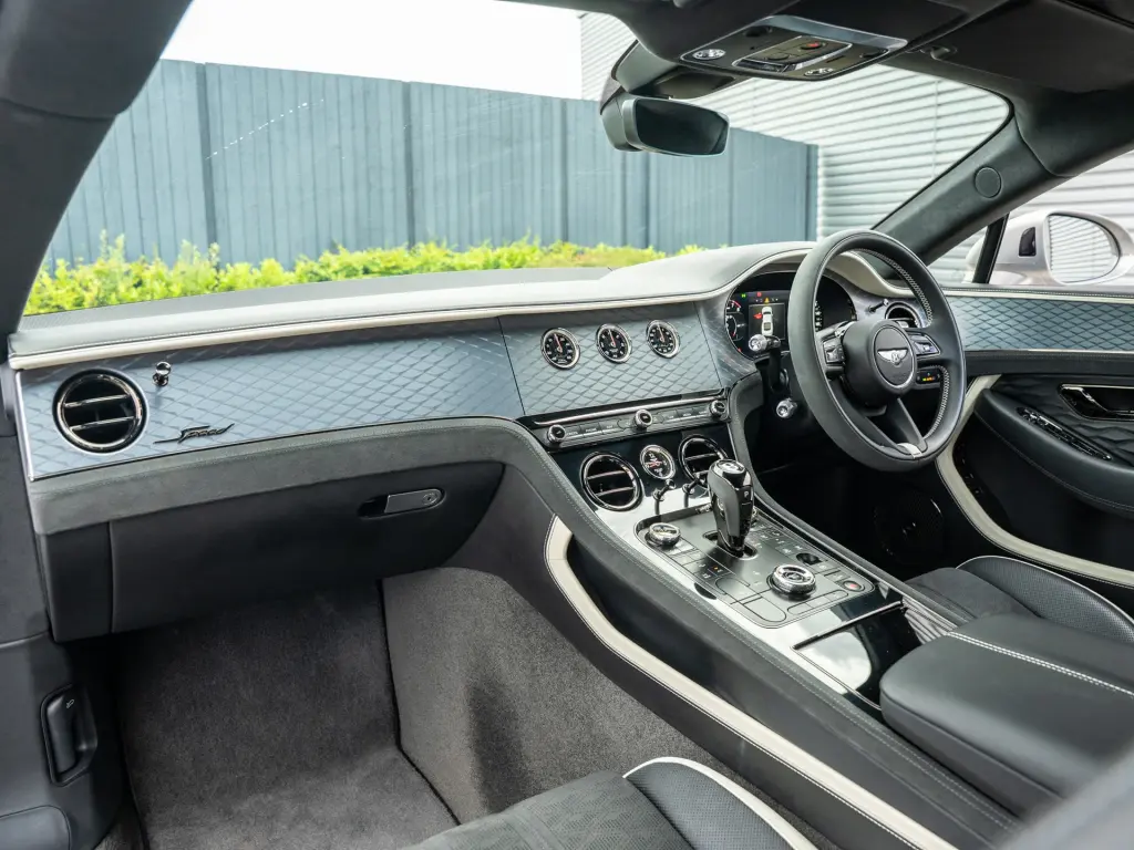 Image for 2025 Continental GT Speed First Edition V8 Hybrid at position 2