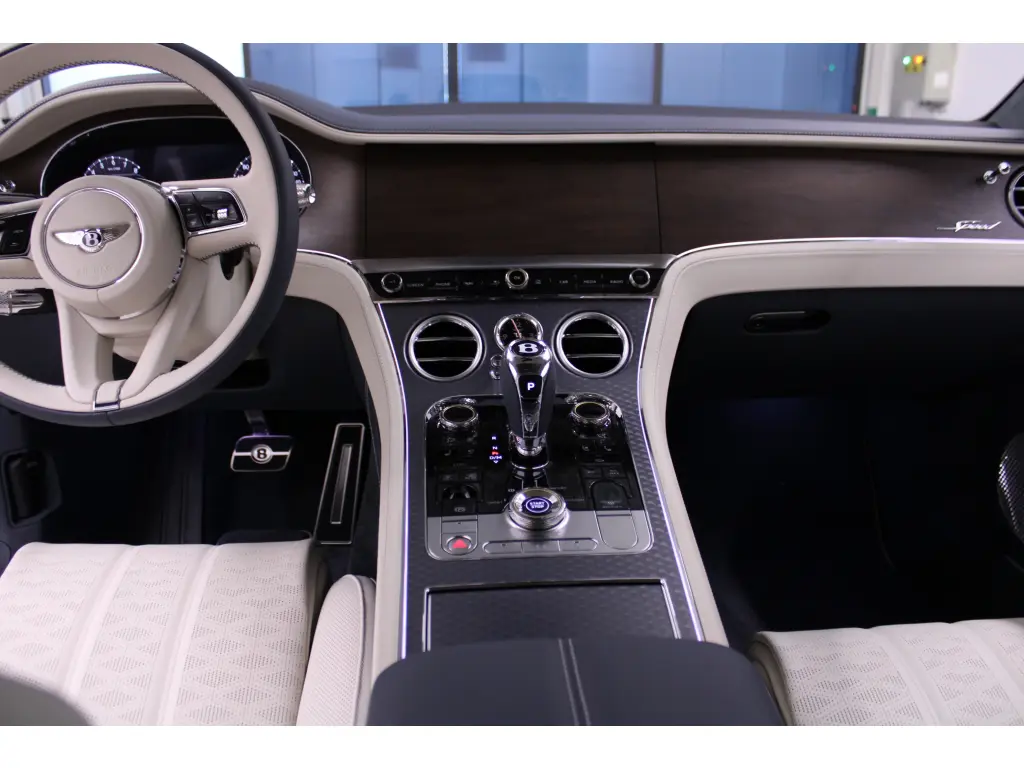 Image for 2025 Continental GT Speed First Edition V8 Hybrid at position 4