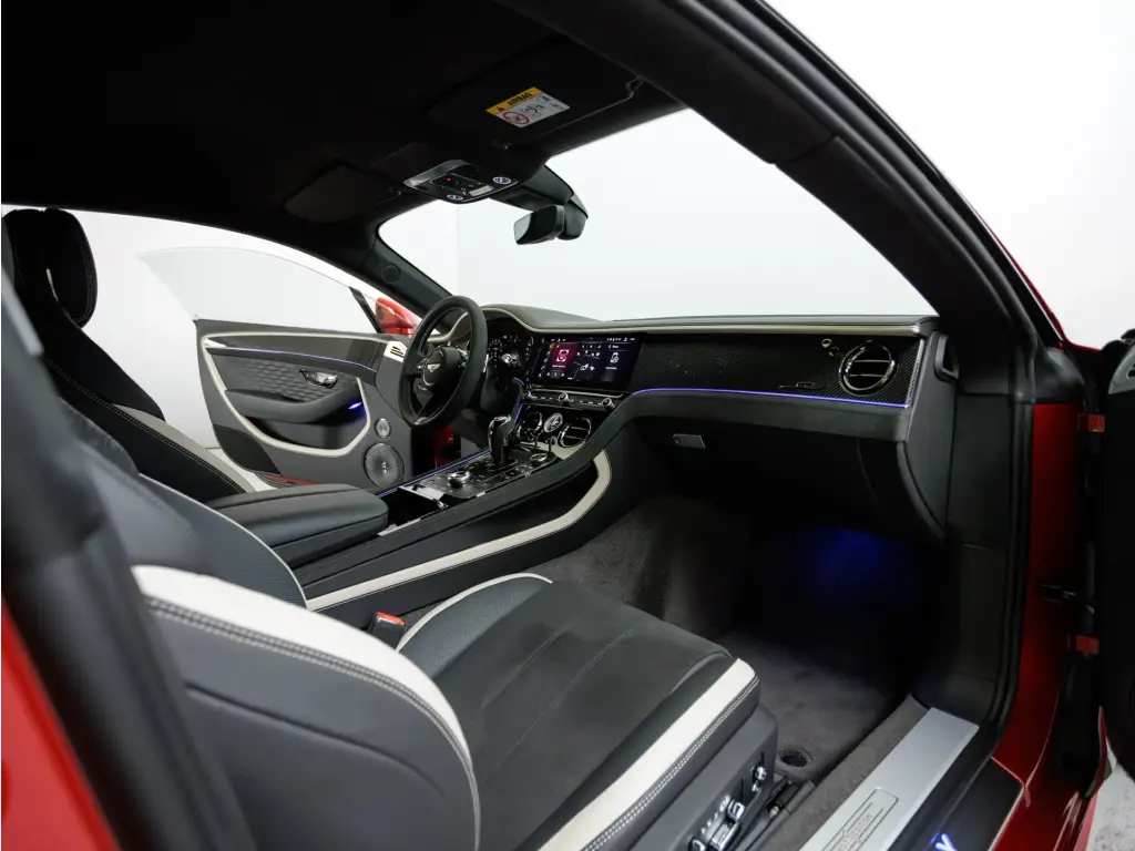 Image for 2025 Continental GT Speed First Edition V8 Hybrid at position 2