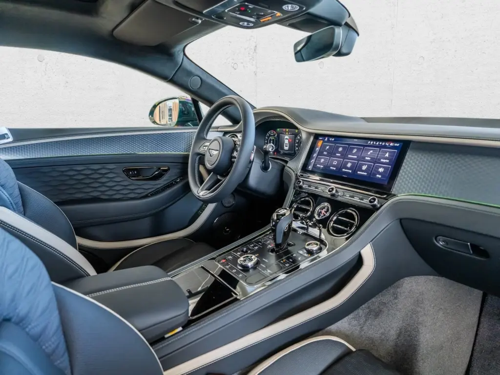 Image for 2025 Continental GT Speed First Edition V8 Hybrid at position 2