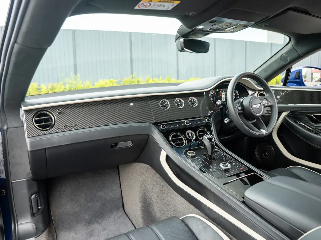 Image for 2025 Continental GT Speed First Edition V8 Hybrid at position 2