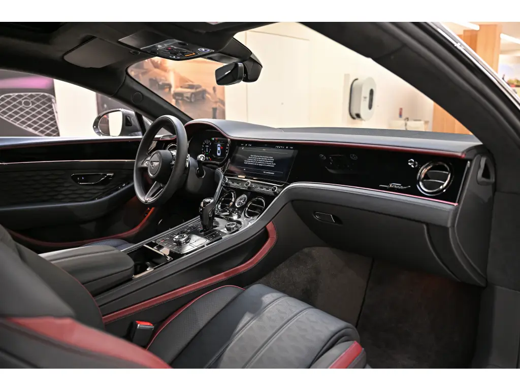 Image for 2025 Continental GT Speed First Edition V8 Hybrid at position 4