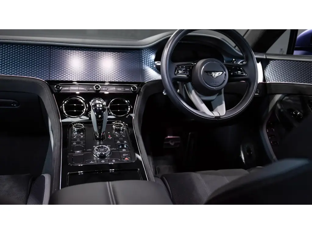 Image for 2025 Continental GT Speed V8 Hybrid at position 4