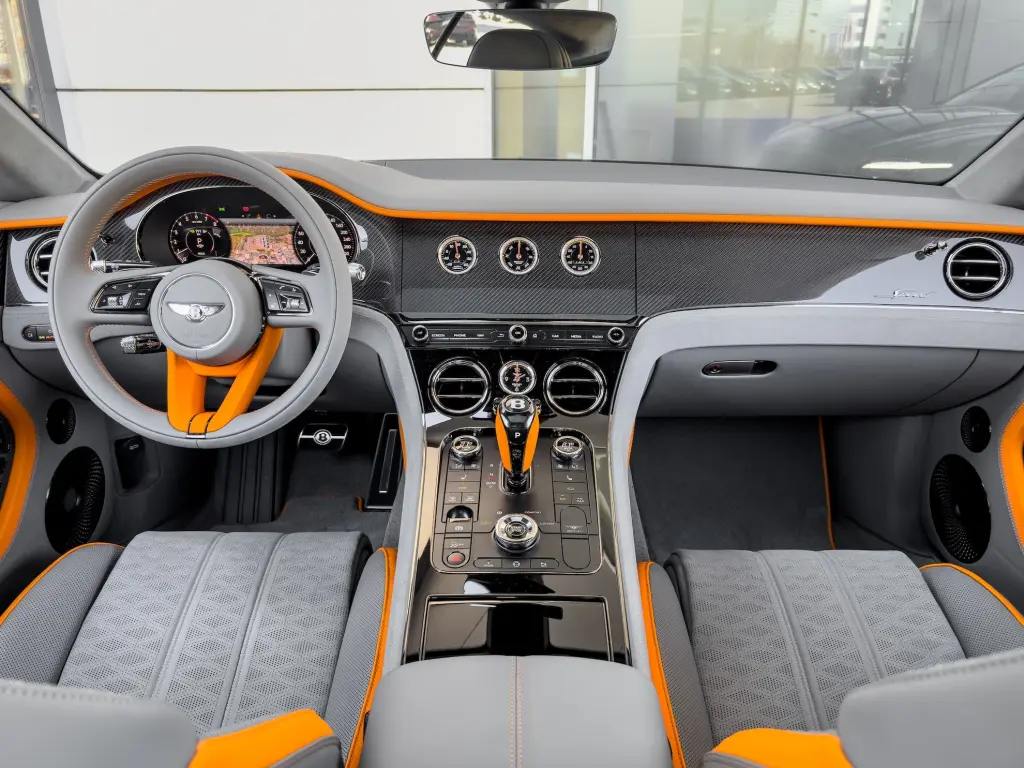 Image for 2025 Continental GT Speed V8 Hybrid at position 4