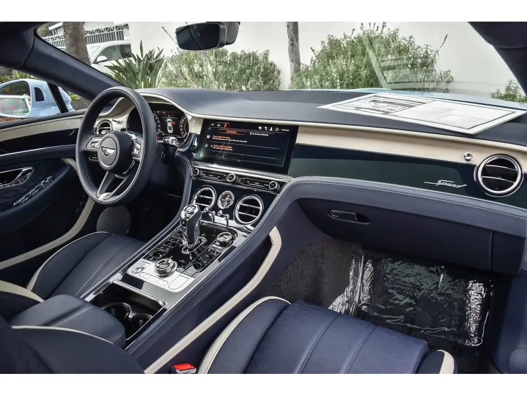 Image for 2025 Continental GT Speed V8 Hybrid at position 2